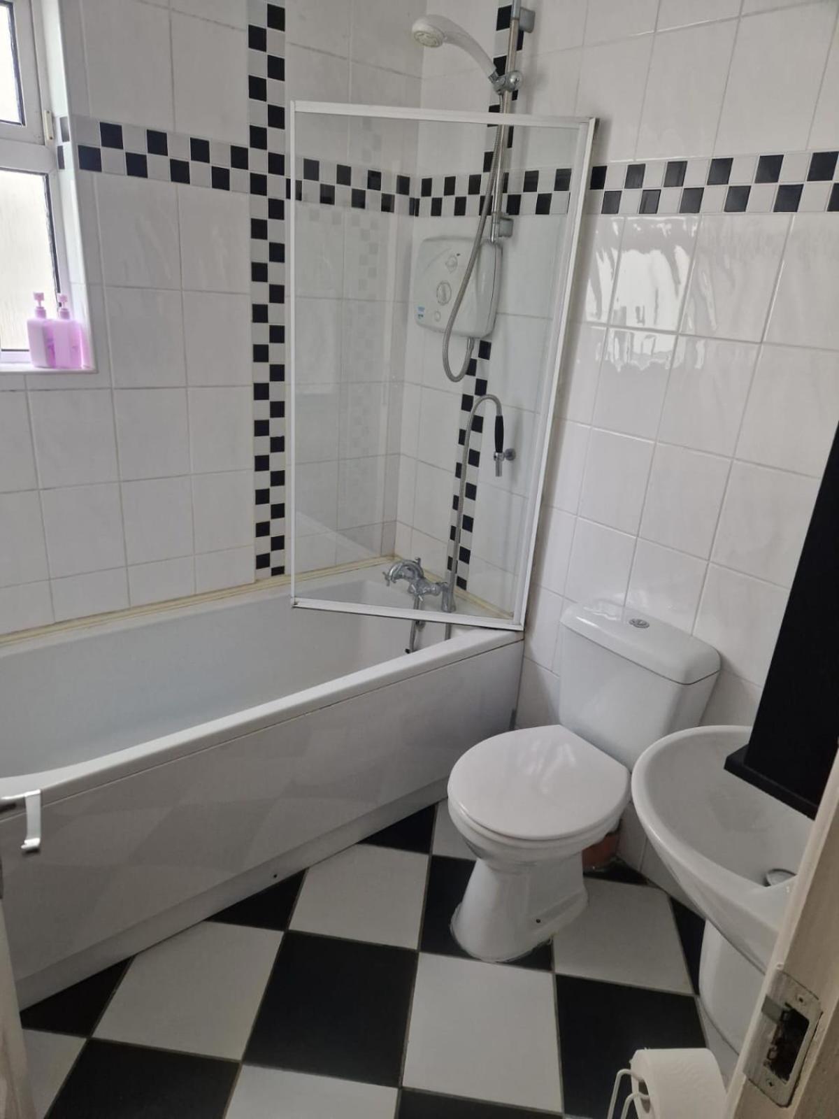 House In Lucan, Dublin * Lucan